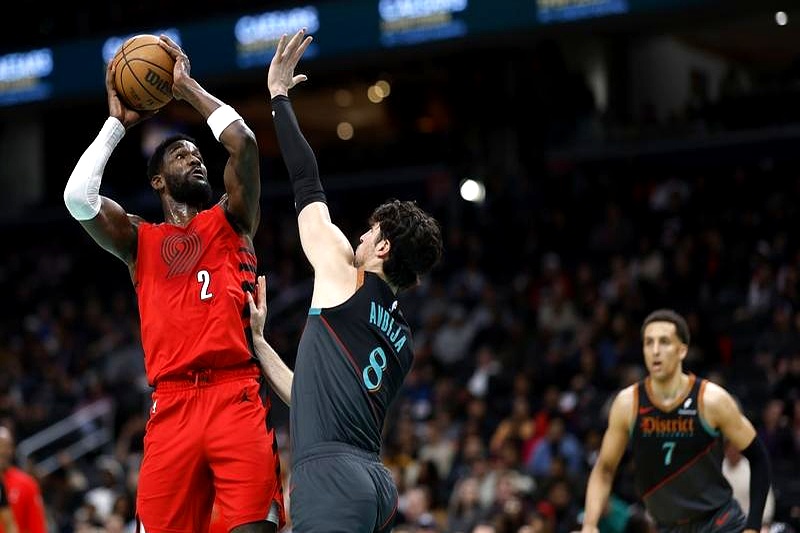 篮网绝杀塞尔维亚男篮，艾顿统治全场的简单介绍