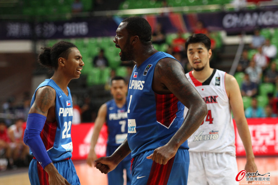 日本羽毛球队险胜丹麦羽毛球队，辛杜完成帽子戏法