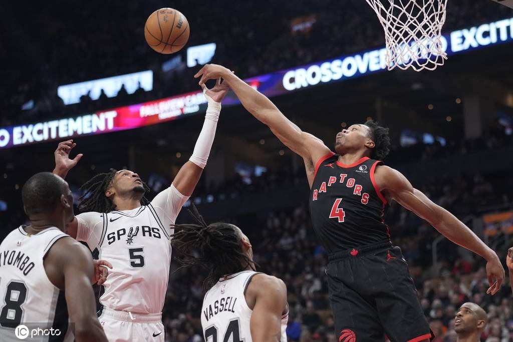 猛龙横扫菲律宾男篮，瓦兰丘纳斯爆发神勇