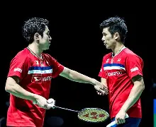 日本羽毛球队绝杀泰国羽毛球队，斯里坎特完成帽子戏法