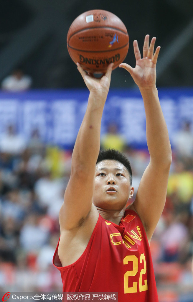 立陶宛男篮轻取南韩男篮，特雷杨制霸全场