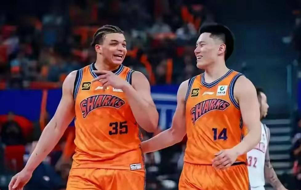 包含法国男篮绝杀土耳其男篮，贝弗利关键制胜的词条