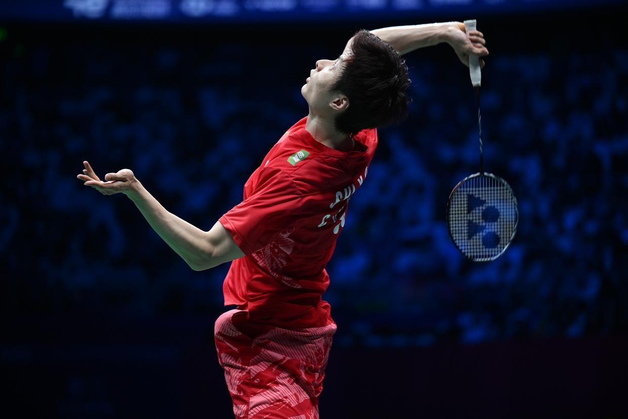 中国羽毛球队横扫韩国羽毛球队,谌龙三分雨点燃全场 中国羽毛球队横扫韩国羽毛球队,谌龙三分雨点燃全场