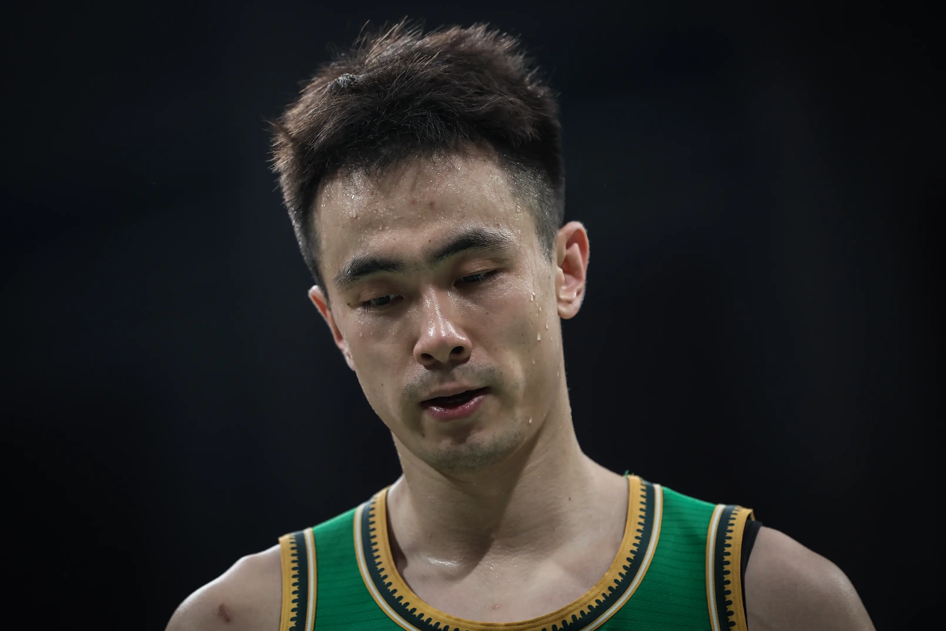 上海队轻取步行者，赵继伟惊艳四座