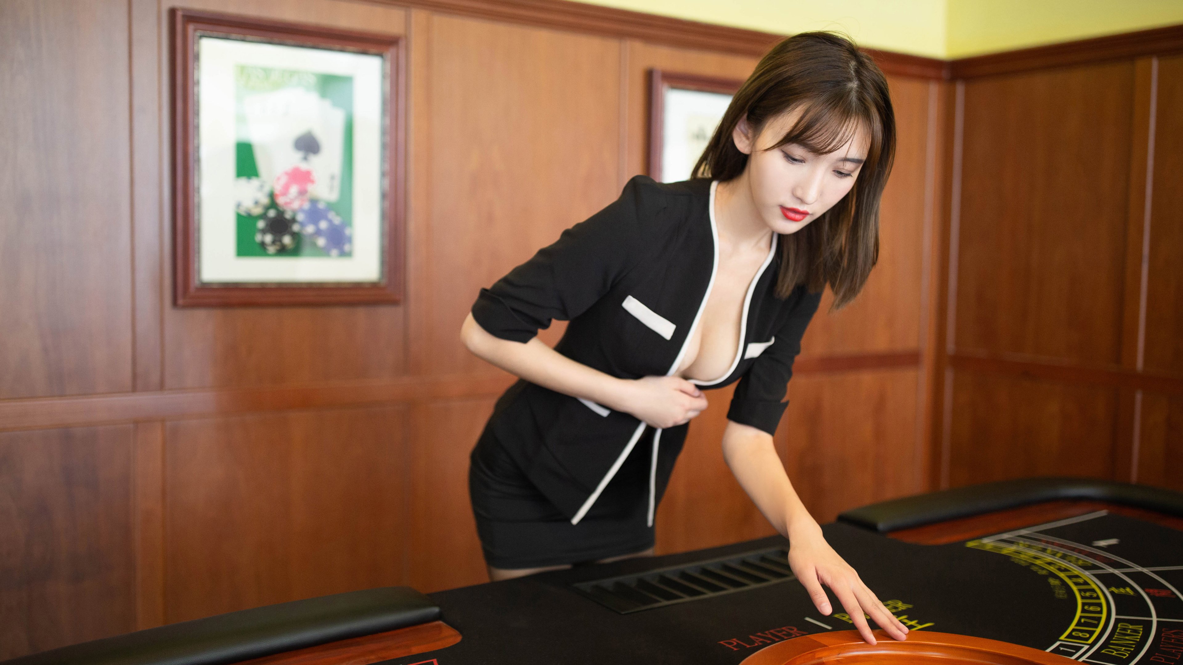 哈登退场记，当年度焦点之夜，他选择永远离开了合群的赛场