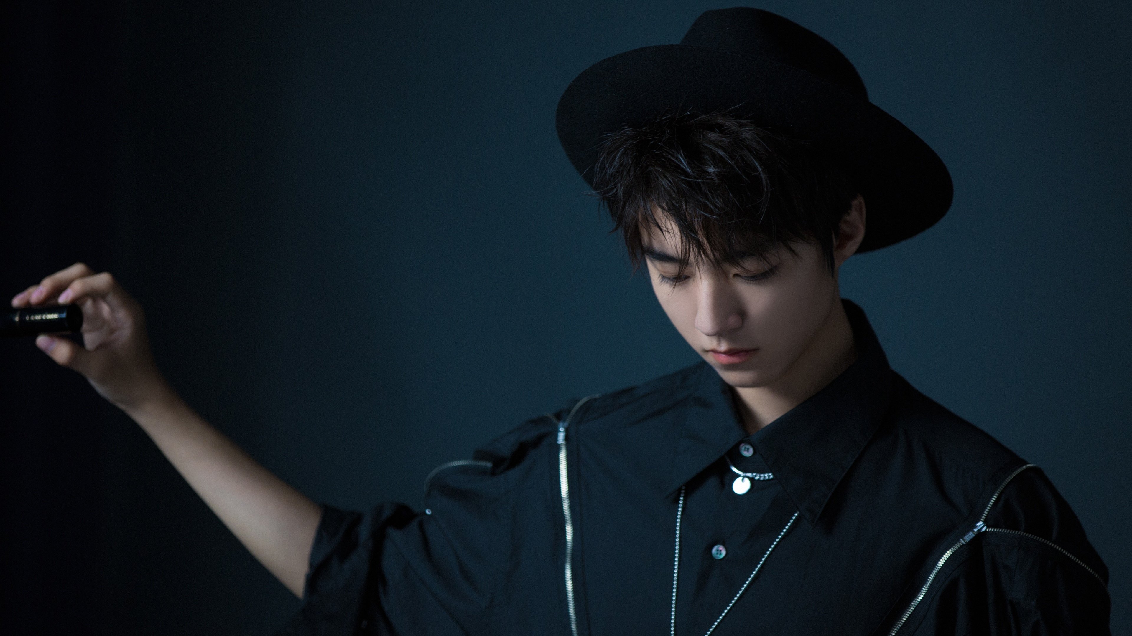 舞台有多大，布克有多强！山西绝境逆转猛龙，草根外援一战封神