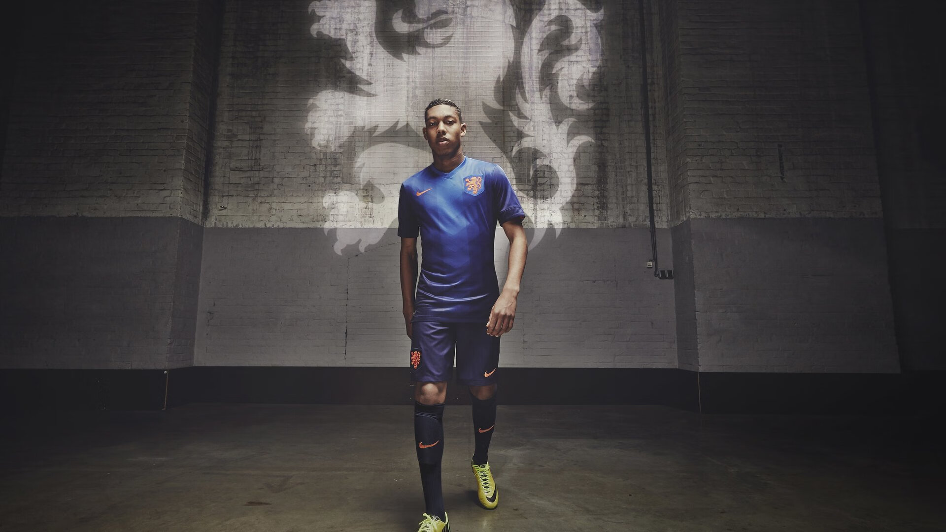 虚构赛事报道，当翡翠绿岛遇见西非雄狮—德布劳内一锤定音的奇幻之夜