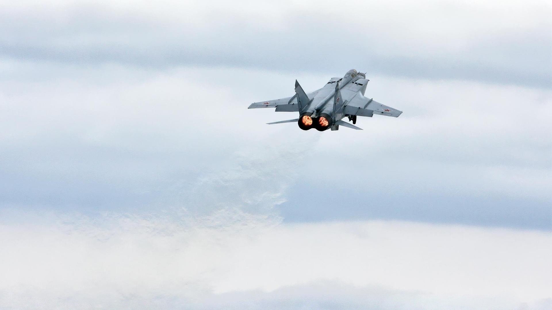 骑士与爵士之间，唯一的国王